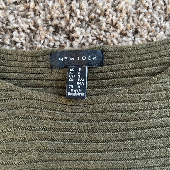 Green Ribbed Sweater - Picture 2 of 3